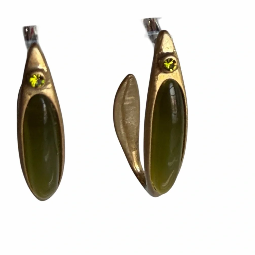 Vintage Kiam Family Gold Tone Green Cabochon Drop Earrings Y2K Designer